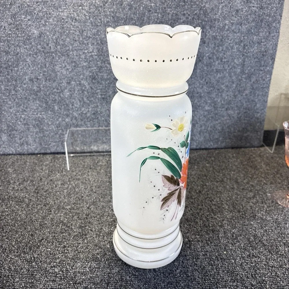 Vtg~1920s Hand Painted Floral/Frosted Glass Vase~14